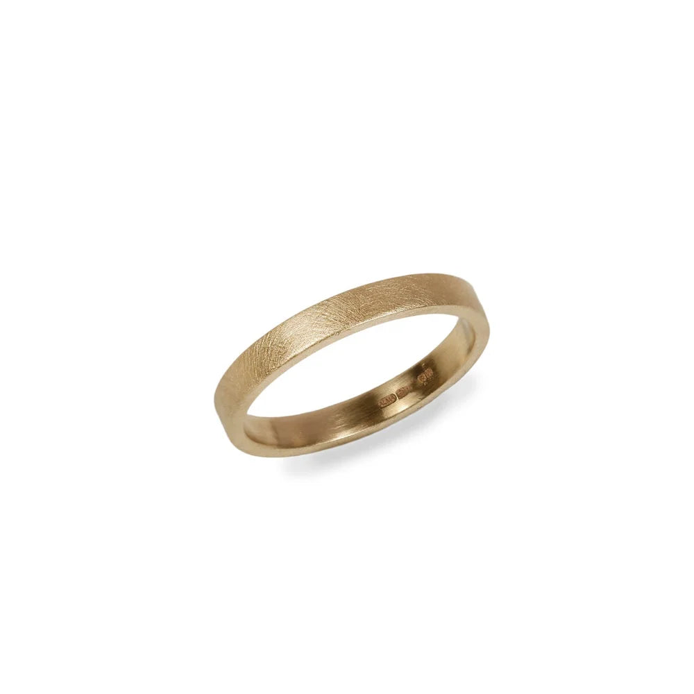 classic latitude wedding band - 18ct gold rectangular profile wedding band