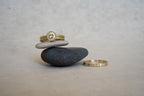 eternity ring II - 18ct gold and brilliant-cut diamonds