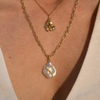 (Birth of) Venus Necklace - 18ct gold diamond and keshi pearl necklace