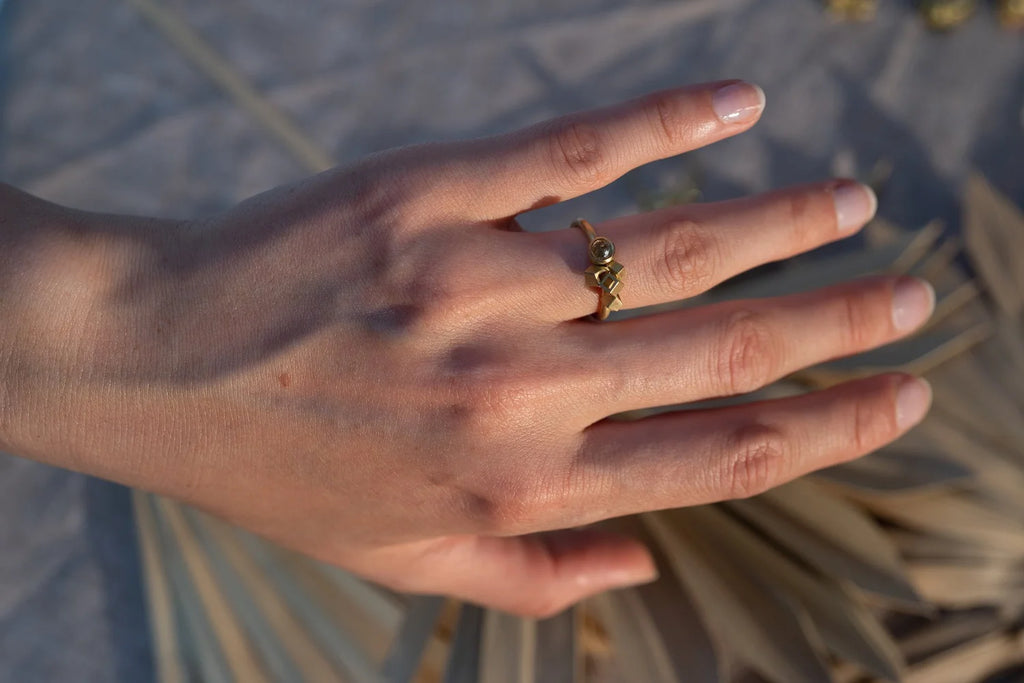 Cognac Diamond Rose - 18ct gold and cognac diamond Ring