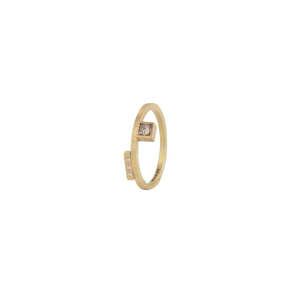 cognac diamond & bar engagement ring - 18ct gold and diamond ring