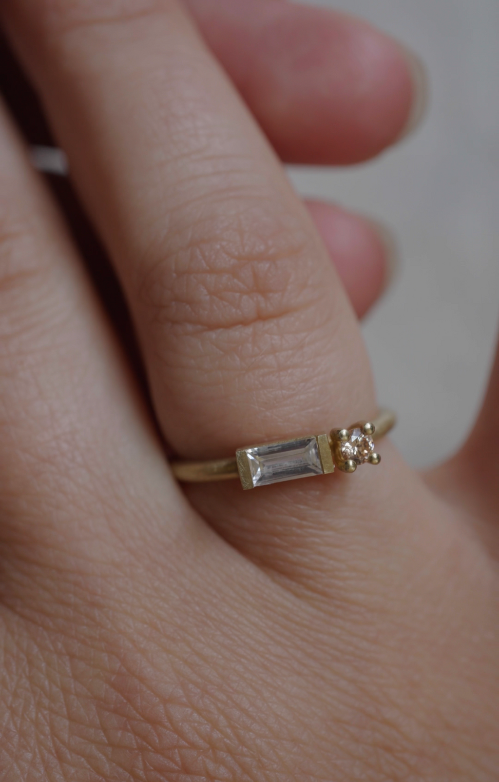 Toi et Moi - 18ct gold and Diamond engagement ring
