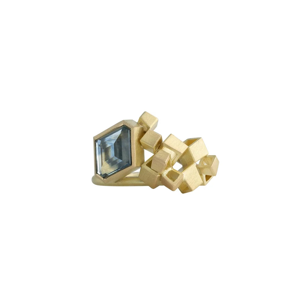 Kite Cluster Ring - 18ct gold and 2.11ct Montana Sapphire