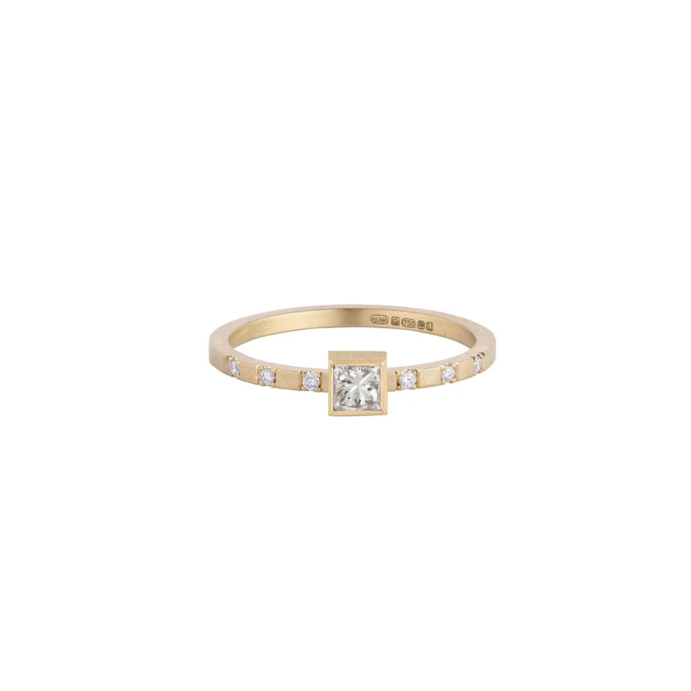 classic diamond solitaire engagement ring - 18ct gold and 0.20ct diamond