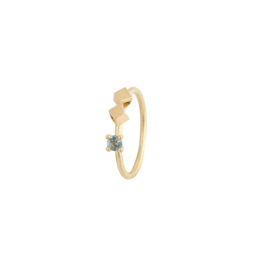 Round & Square Ring - 18ct gold and sapphire ring