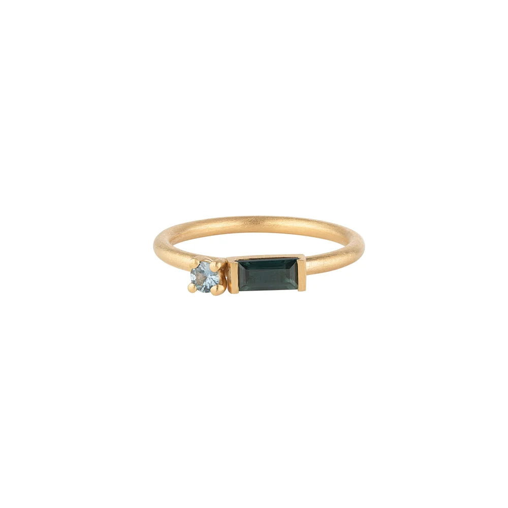 Toi et Moi - 18ct gold and Sapphire engagement ring